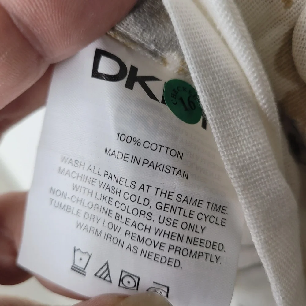DKNY 2 Light Filtering Inverted Pleat Back Tab Panels Wallflower 32x96 Curtains
